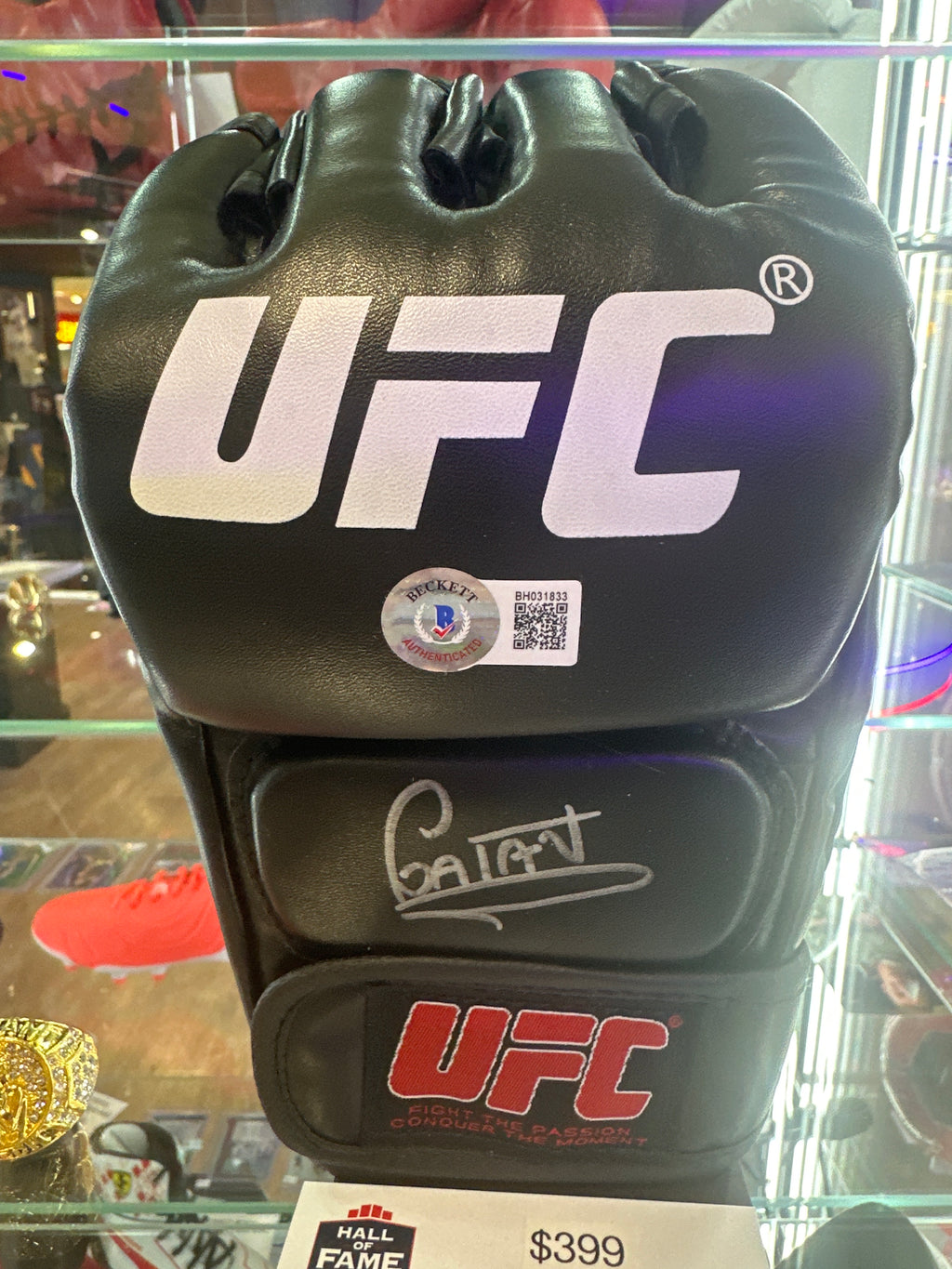 Alex Pereira Signed UFC Glove