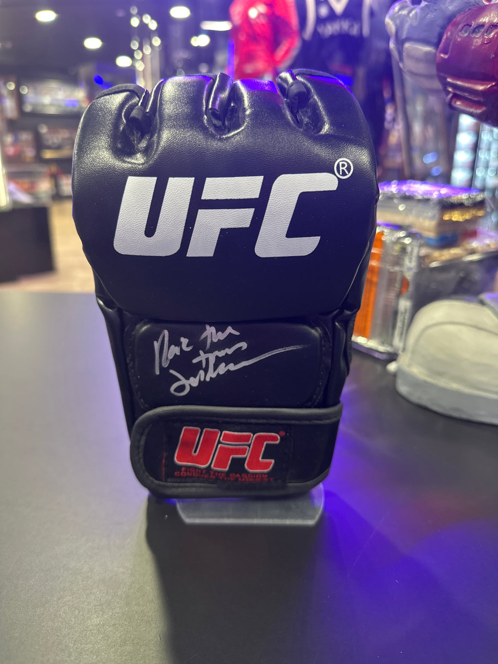 Jan Blachowicz signed UFC Gloves