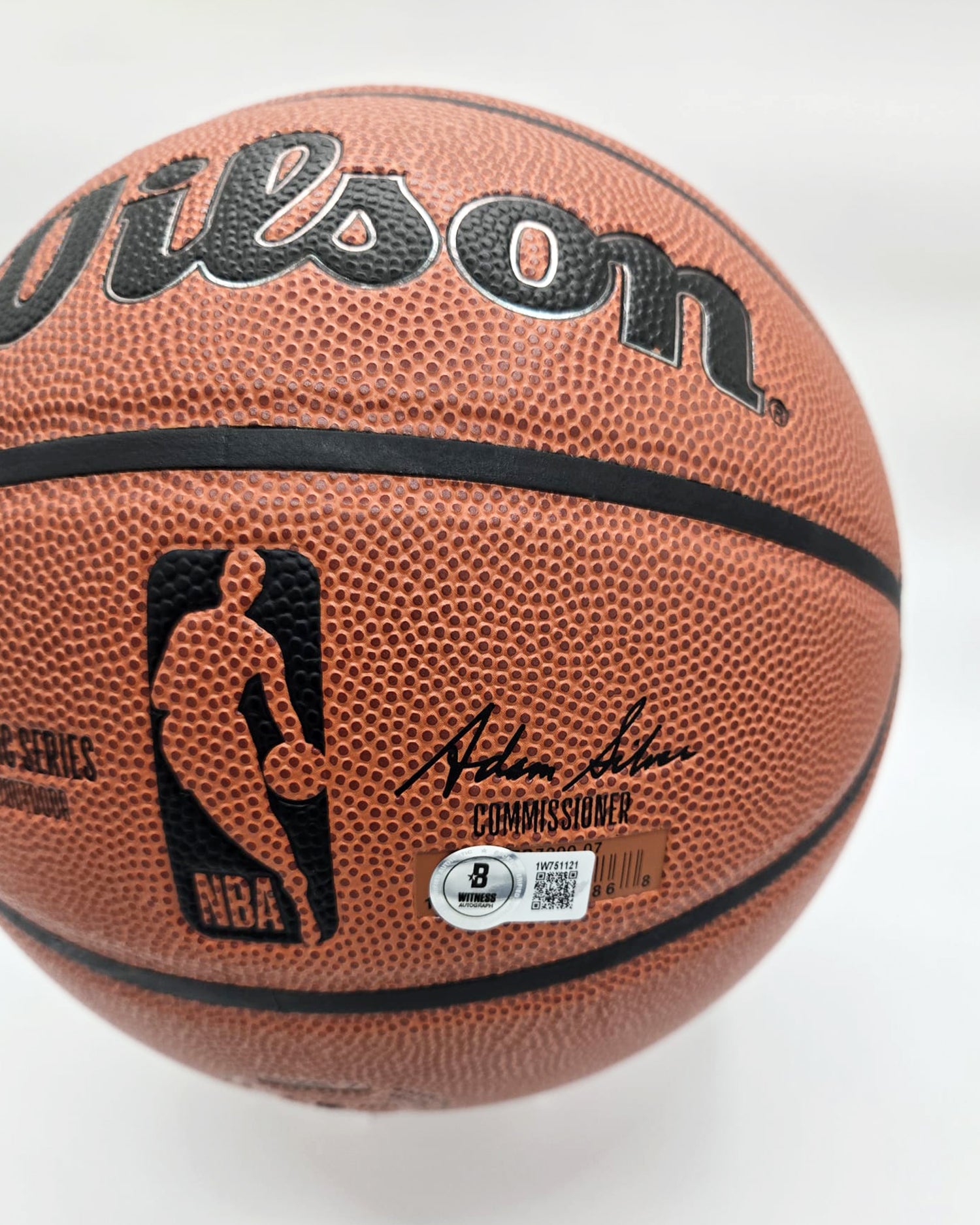 Gary ‘The Glove’ Payton HOF 2013 Hand-Signed Wilson Basketball
