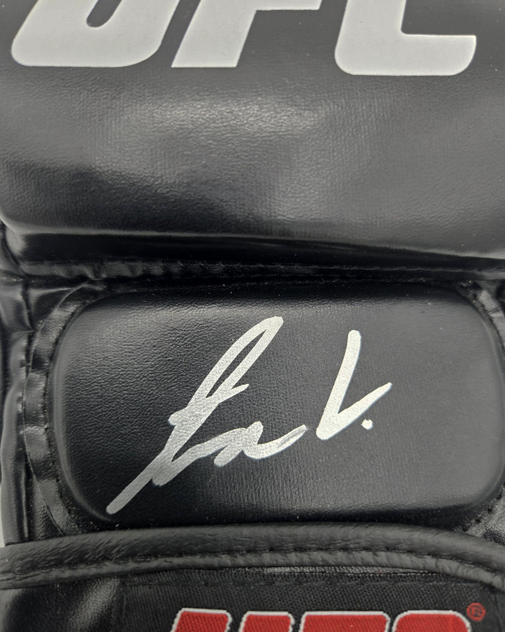 Alexander Volkanovski Signed UFC Glove
